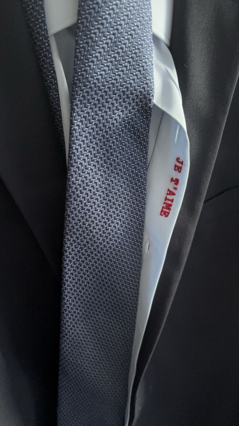 Jour J…  Costume Chemise cravate prête !